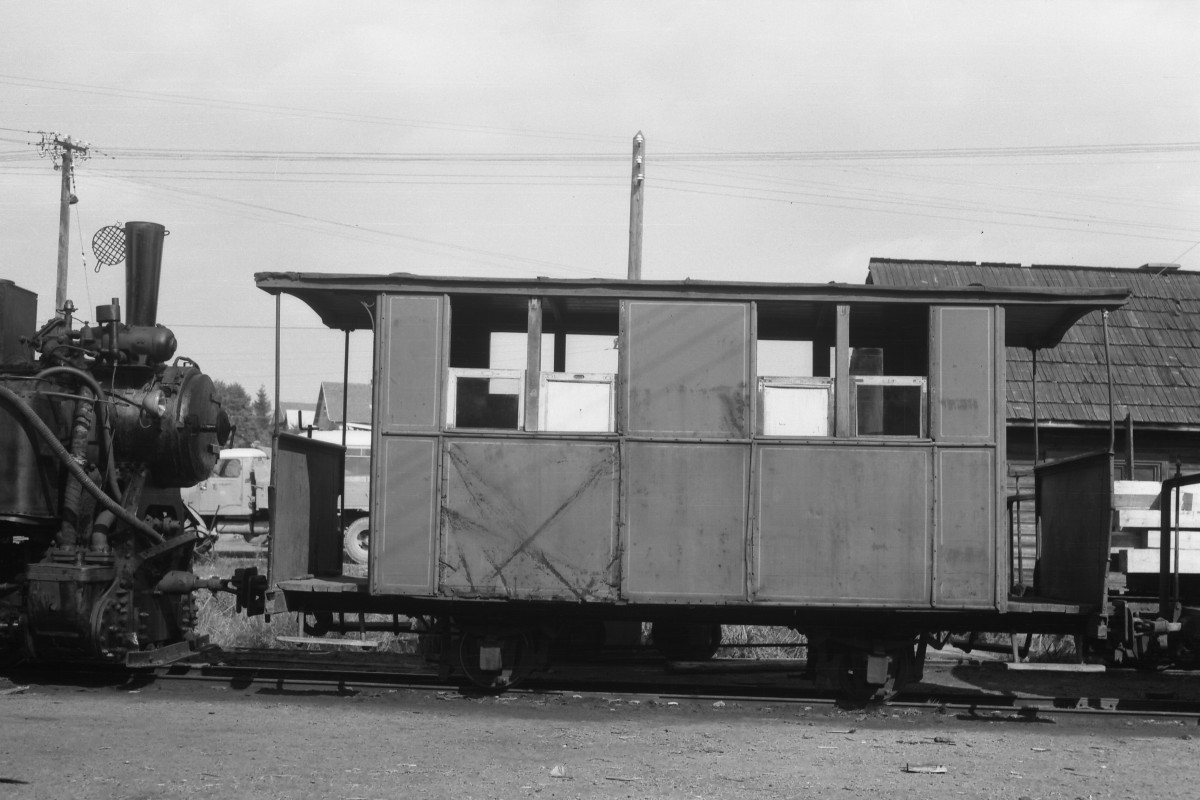 H 07139 Foto čb KOLŽ osobný vozeň vyrobený v r.1916 12.10.1967